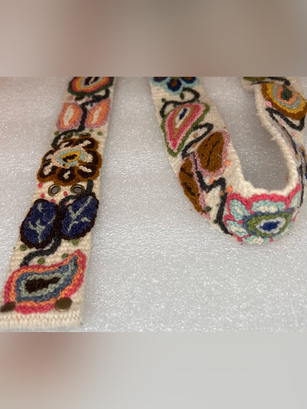 Pistil Wool Peruvian Style Embroidered Belt Size M EUC - Picture 3 of 8